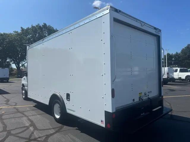 2026 Ford E-450 Cutaway E-Series Cutaway