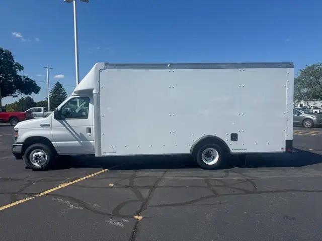 2026 Ford E-450 Cutaway E-Series Cutaway