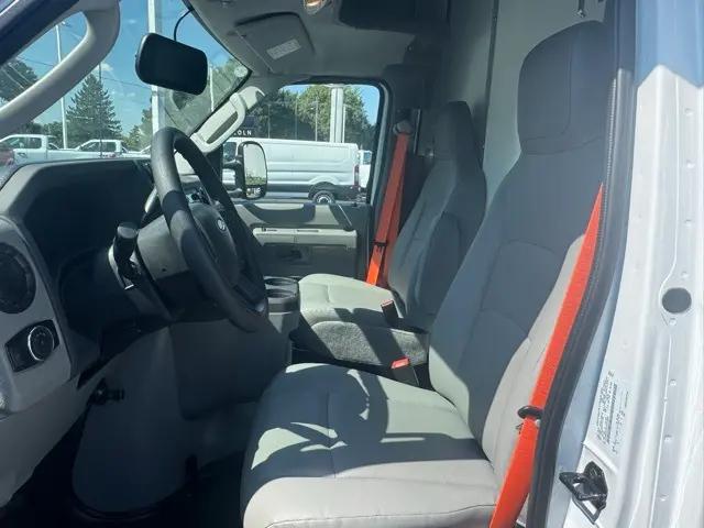 2026 Ford E-450 Cutaway E-Series Cutaway