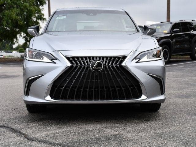 2024 Lexus ES 300h Luxury