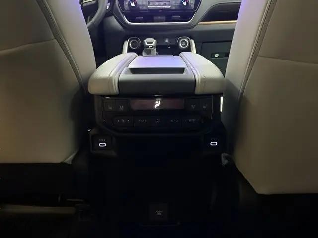 2025 Toyota Grand Highlander Platinum