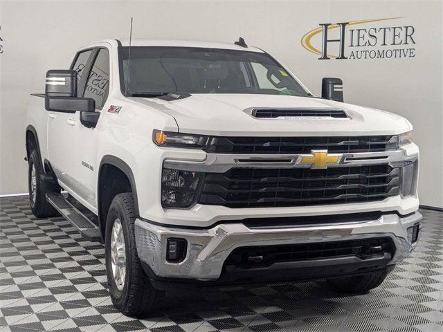 2024 Chevrolet Silverado 2500HD 4WD Crew Cab Standard Bed LT