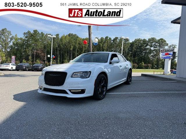 2021 Chrysler 300 Touring L