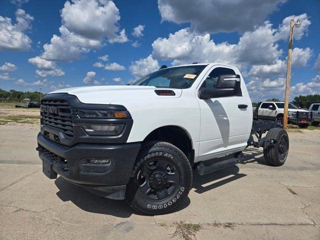 2025 RAM 3500 Tradesman Regular Cab 4x4 8 Box