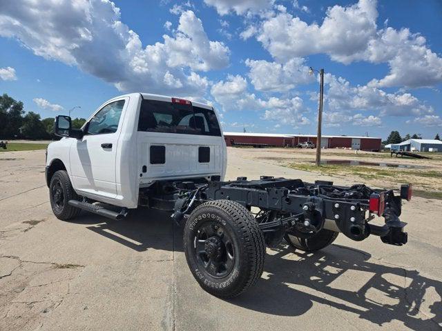 2025 RAM 3500 Tradesman Regular Cab 4x4 8 Box