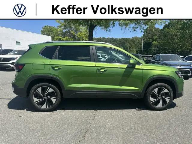 2026 Volkswagen Taos SE