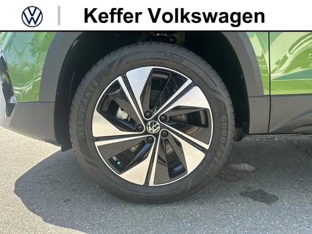 2026 Volkswagen Taos SE
