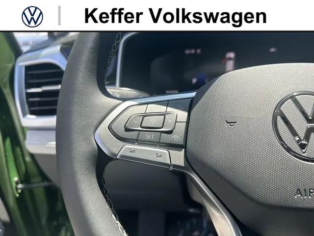 2026 Volkswagen Taos SE