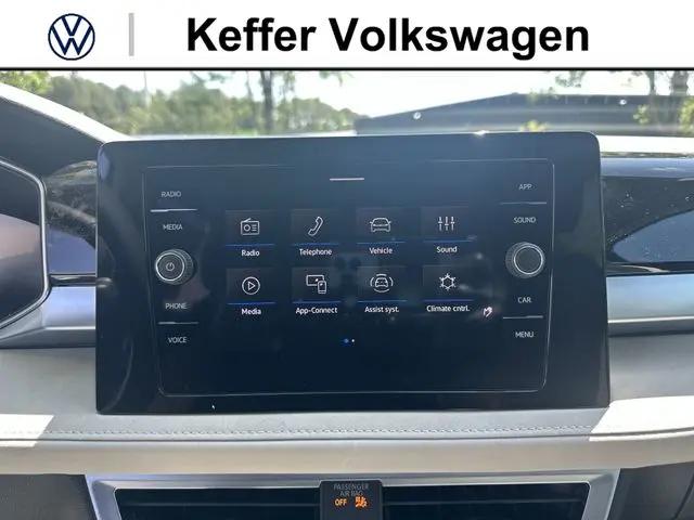 2026 Volkswagen Taos SE
