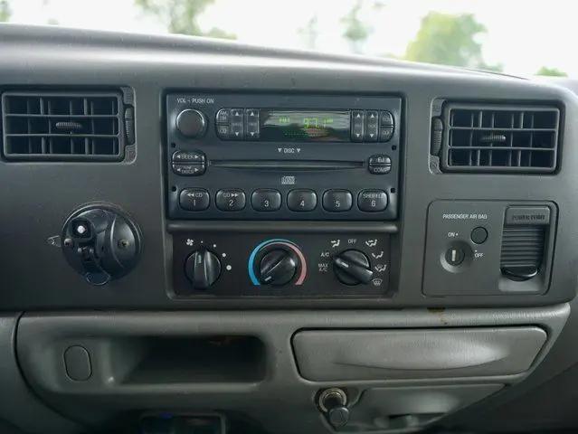 2004 Ford F-450 XL