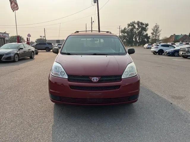 2005 Toyota Sienna LE