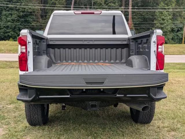 2025 Chevrolet Silverado 2500HD 4WD Double Cab Standard Bed Custom