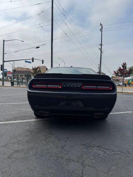 2018 Dodge Challenger SXT