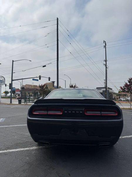 2018 Dodge Challenger SXT