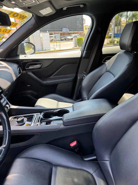 2017 Jaguar F-PACE 35t Premium
