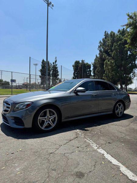 2018 Mercedes-Benz E-CLASS E 300 E 300