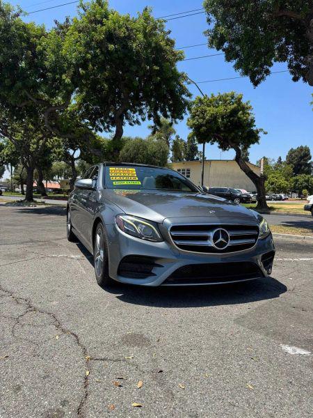 2018 Mercedes-Benz E-CLASS E 300 E 300