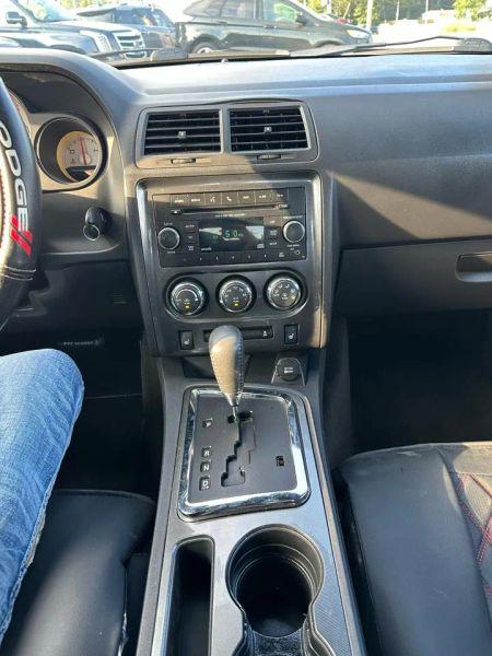 2012 Dodge Challenger SXT Plus