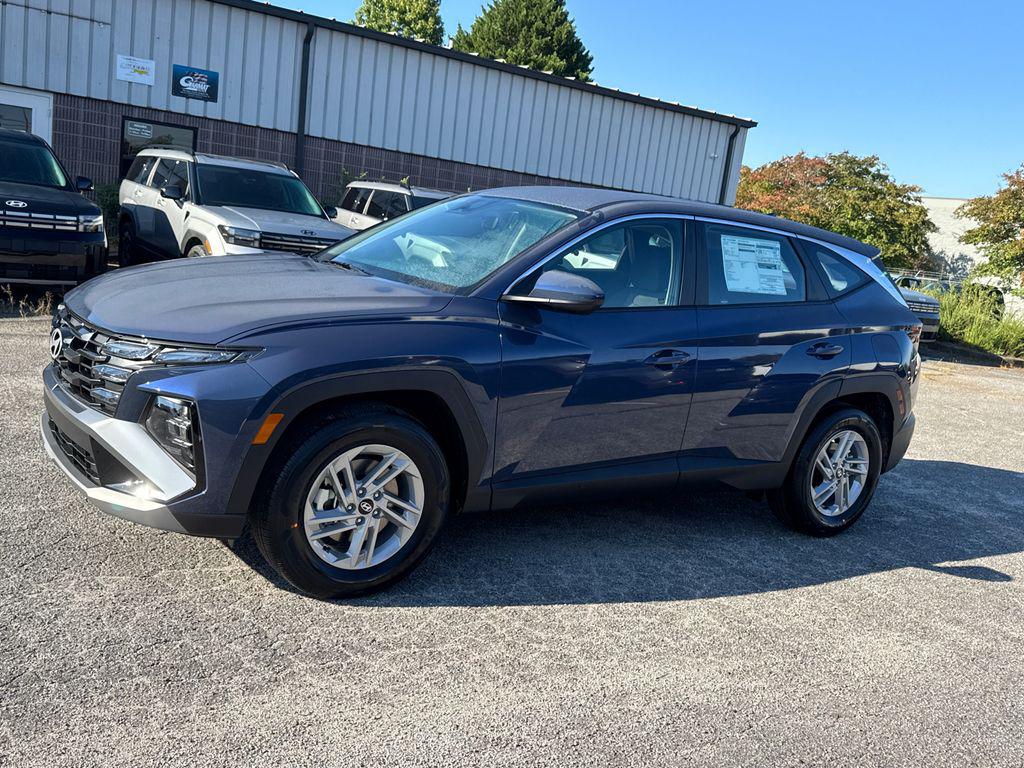 2026 Hyundai Tucson SE photo 2