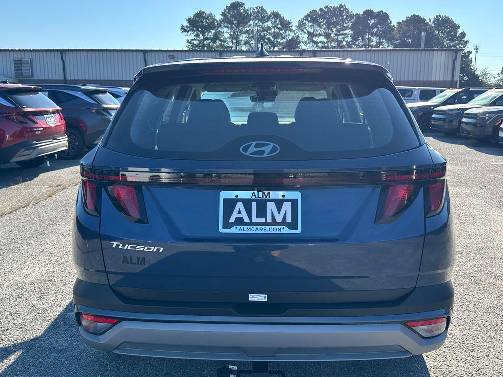 2026 Hyundai Tucson SE photo 4