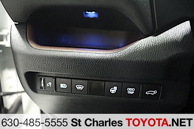 2023 Toyota RAV4 Limited - Photo 11