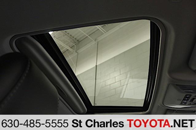 2023 Toyota RAV4 Limited - Photo 21