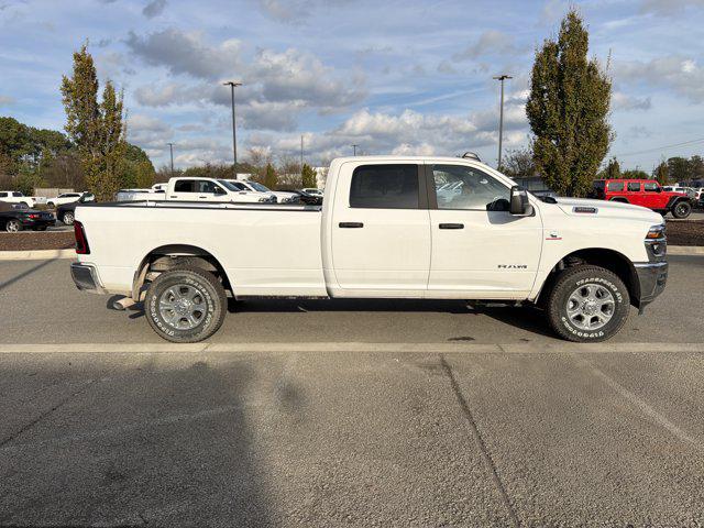 2025 Ram 3500 Big Horn Crew Cab 4x4 8' Box