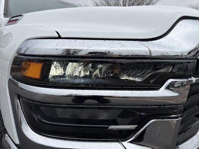 2025 Ram 3500 Big Horn Crew Cab 4x4 8' Box