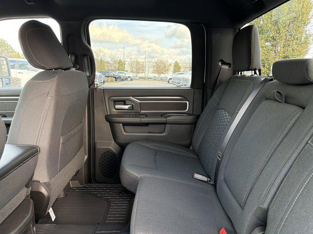 2025 Ram 3500 Big Horn Crew Cab 4x4 8' Box