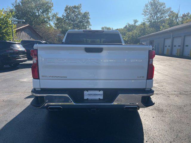 2022 Chevrolet Silverado 1500 4WD Crew Cab Short Bed LTZ