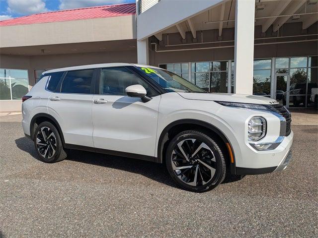 2024 Mitsubishi Outlander SE Black Edition S-AWC