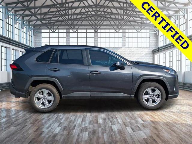 2020 Toyota RAV4 XLE