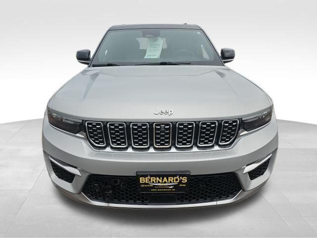 2023 Jeep Grand Cherokee Summit 4x4 2023 Jeep Grand Cherokee Summit 4x4
