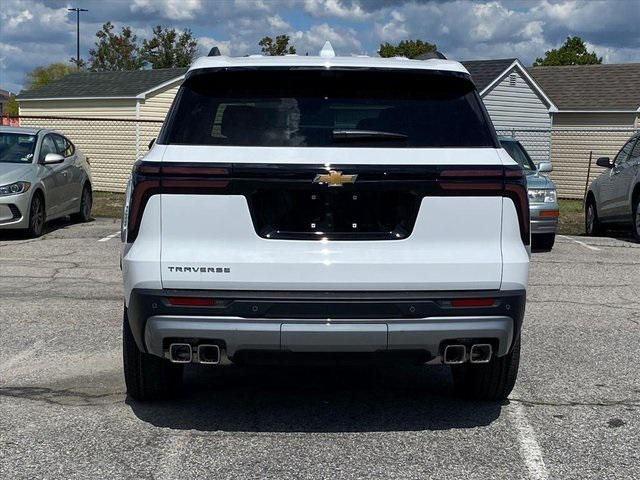 2026 Chevrolet Traverse FWD LT