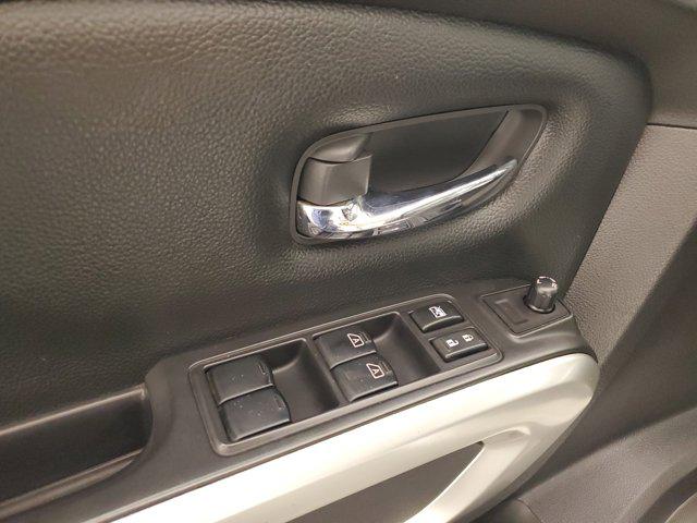 2021 Nissan Titan Crew Cab SV 4x2