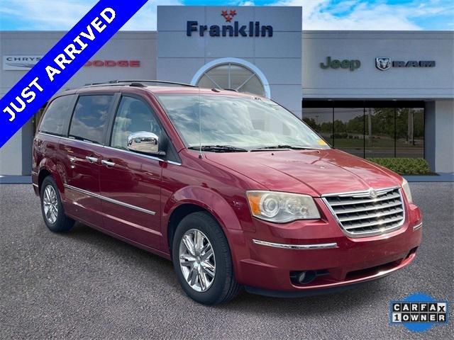 2010 Chrysler Town and Country New Limited