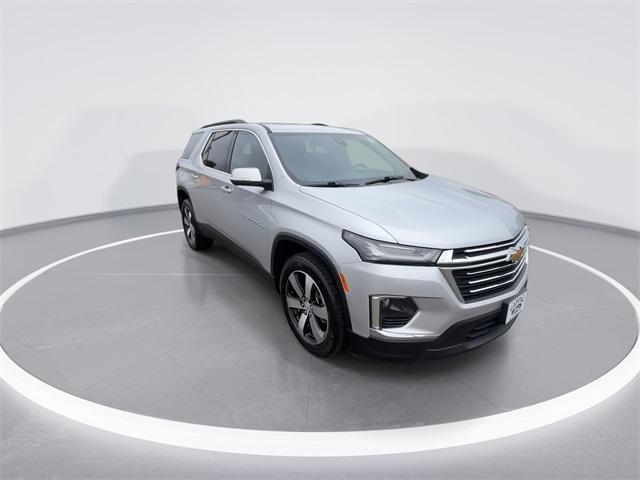 2022 Chevrolet Traverse AWD LT Leather