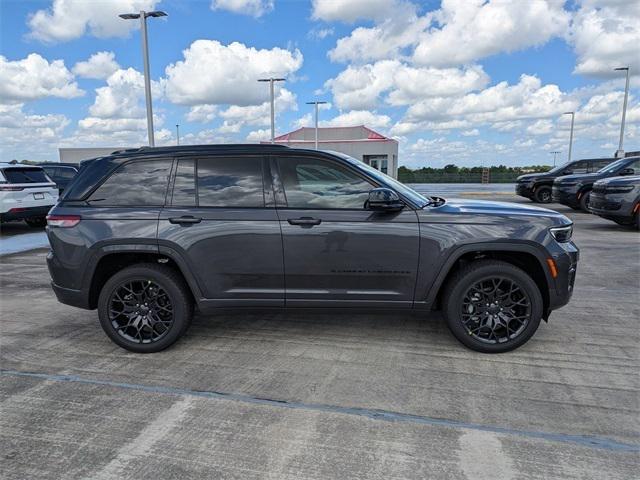 2025 Jeep Grand Cherokee GRAND CHEROKEE SUMMIT RESERVE 4X4