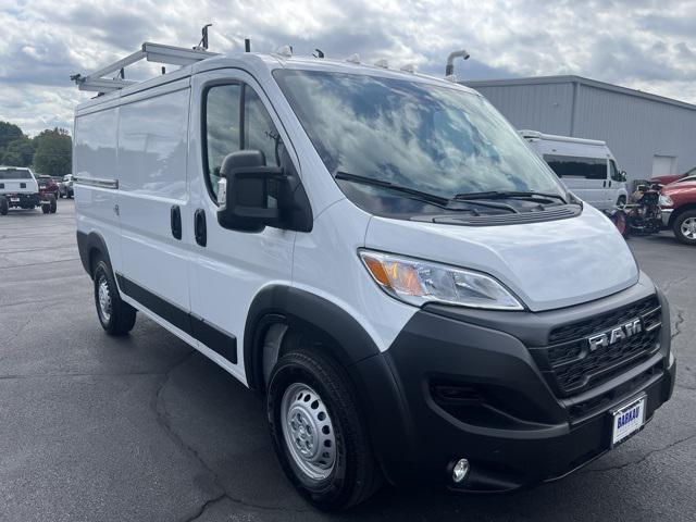 2025 RAM ProMaster 2500 Cargo Van Tradesman Low Roof 136 WB w/Pass Seat