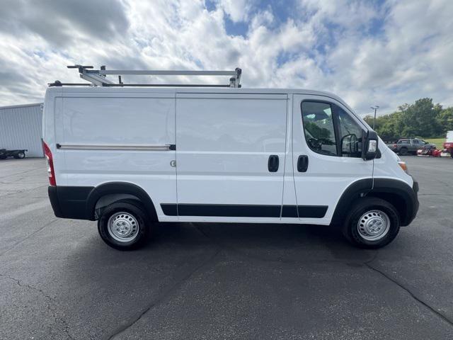 2025 RAM ProMaster 2500 Cargo Van Tradesman Low Roof 136 WB w/Pass Seat