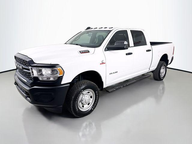 2022 RAM 2500 Tradesman Crew Cab 4x4 64 Box 2022 RAM 2500 Tradesman Crew Cab 4x4 64 Box