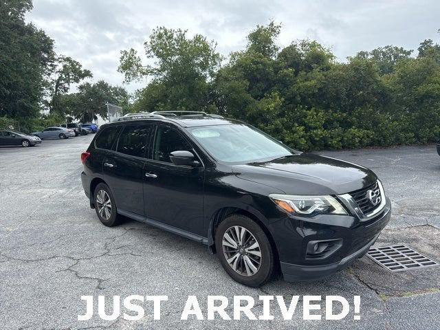 2017 Nissan Pathfinder SL