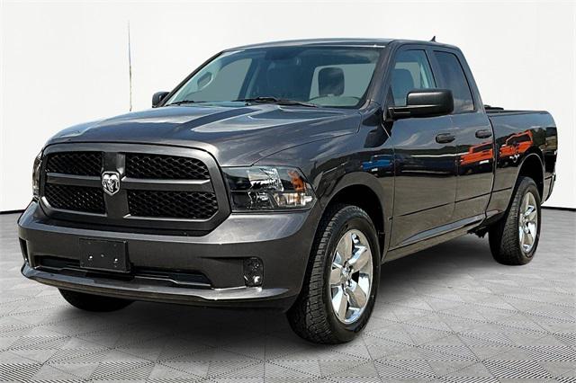 2019 RAM 1500 Classic Express Quad Cab 4x4 64 Box