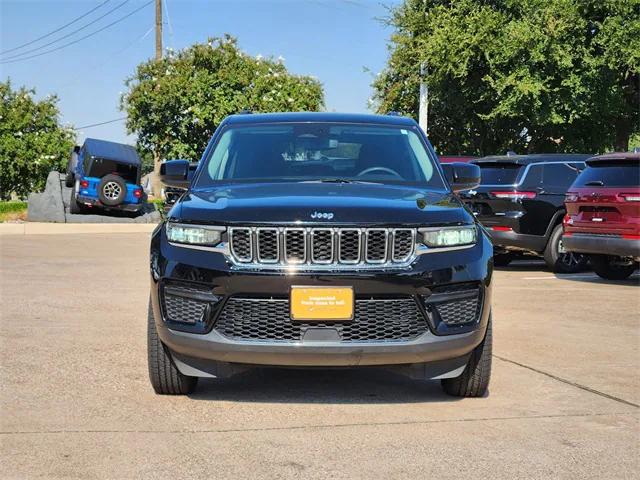 2023 Jeep Grand Cherokee Laredo 4x4