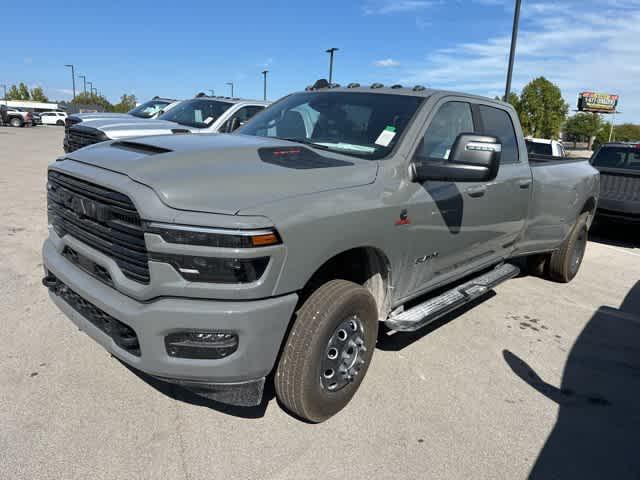 2026 RAM Ram 3500 RAM 3500 LARAMIE CREW CAB 4X4 8 BOX