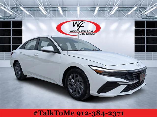 2024 Hyundai Elantra SEL 2024 Hyundai Elantra SEL