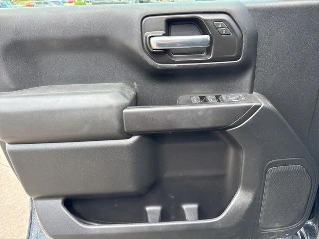 2020 Chevrolet Silverado 1500 4WD Crew Cab Short Bed Custom