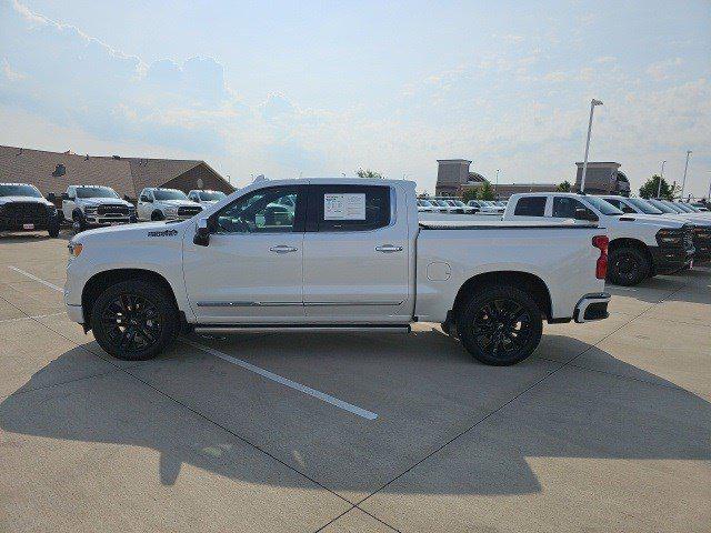 2023 Chevrolet Silverado 1500 4WD Crew Cab Short Bed High Country