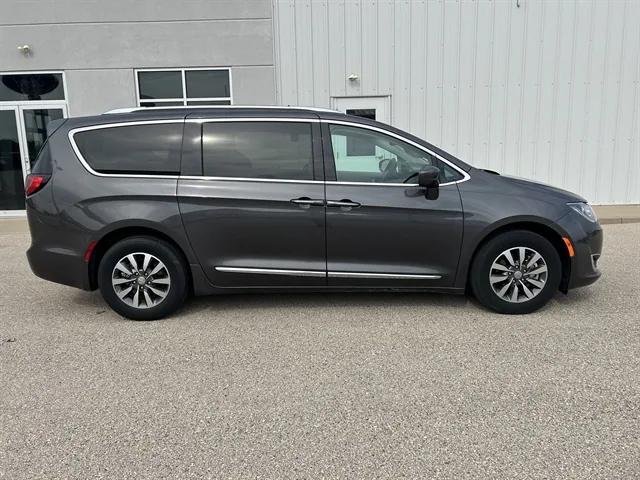 2020 Chrysler Pacifica Touring L Plus
