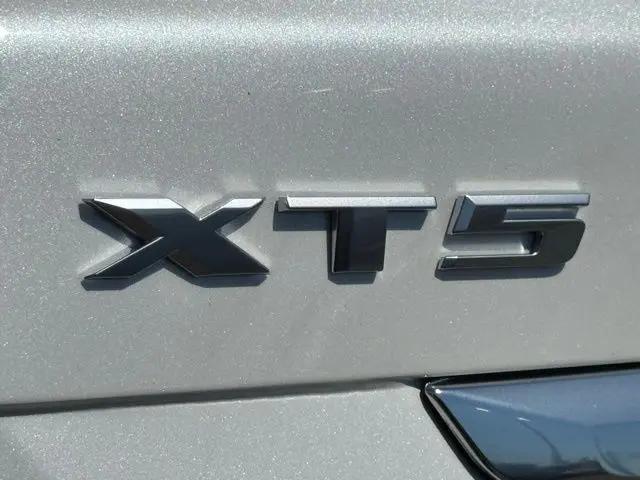 2025 Cadillac XT5 AWD Sport